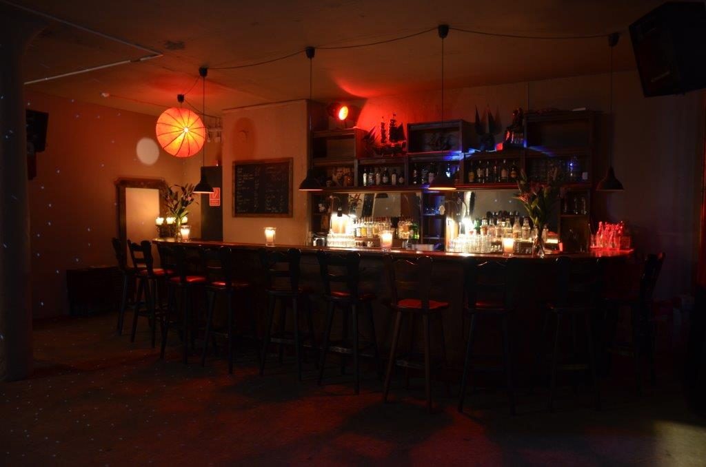 <br />
<b>Deprecated</b>:  Function get_magic_quotes_gpc() is deprecated in <b>/www/htdocs/w00d7293/partyraum-berlin-mitte/wp-includes/formatting.php</b> on line <b>4387</b><br />
Club in Kreuzberg zum Mieten – Bergmannkiez – Location Partyraum