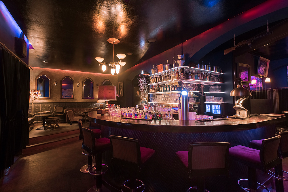 Club & Bar am Rosa-Luxemburg-Platz inkl. Getränke (bis 100 Personen) für Silvester 2019